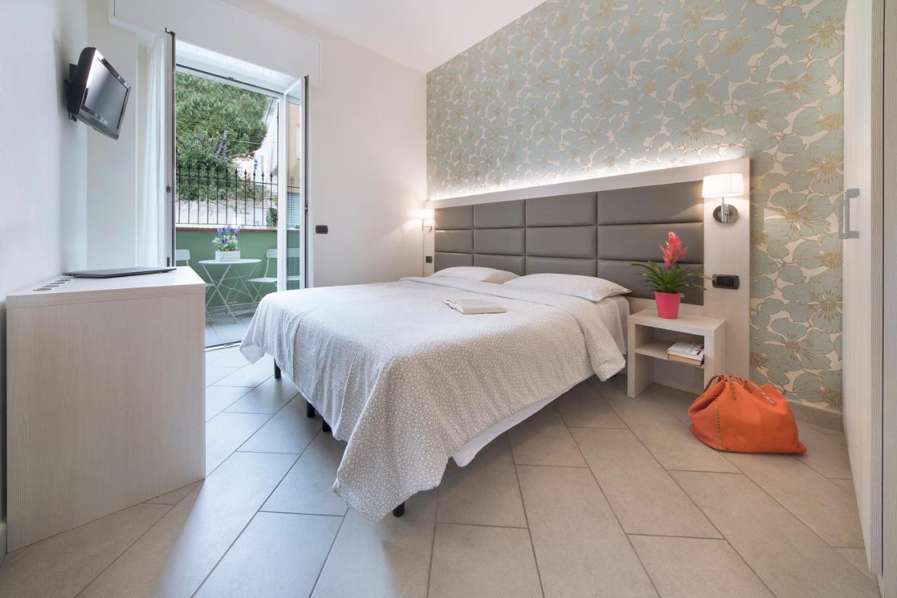 Hotel Residence Laigueglia Free Parking Екстериор снимка