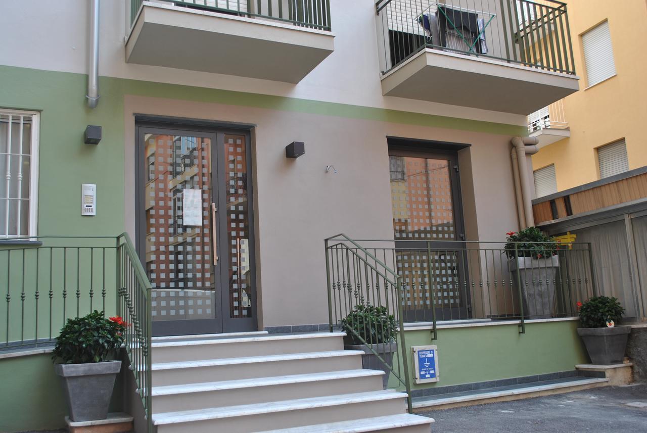 Hotel Residence Laigueglia Free Parking Екстериор снимка